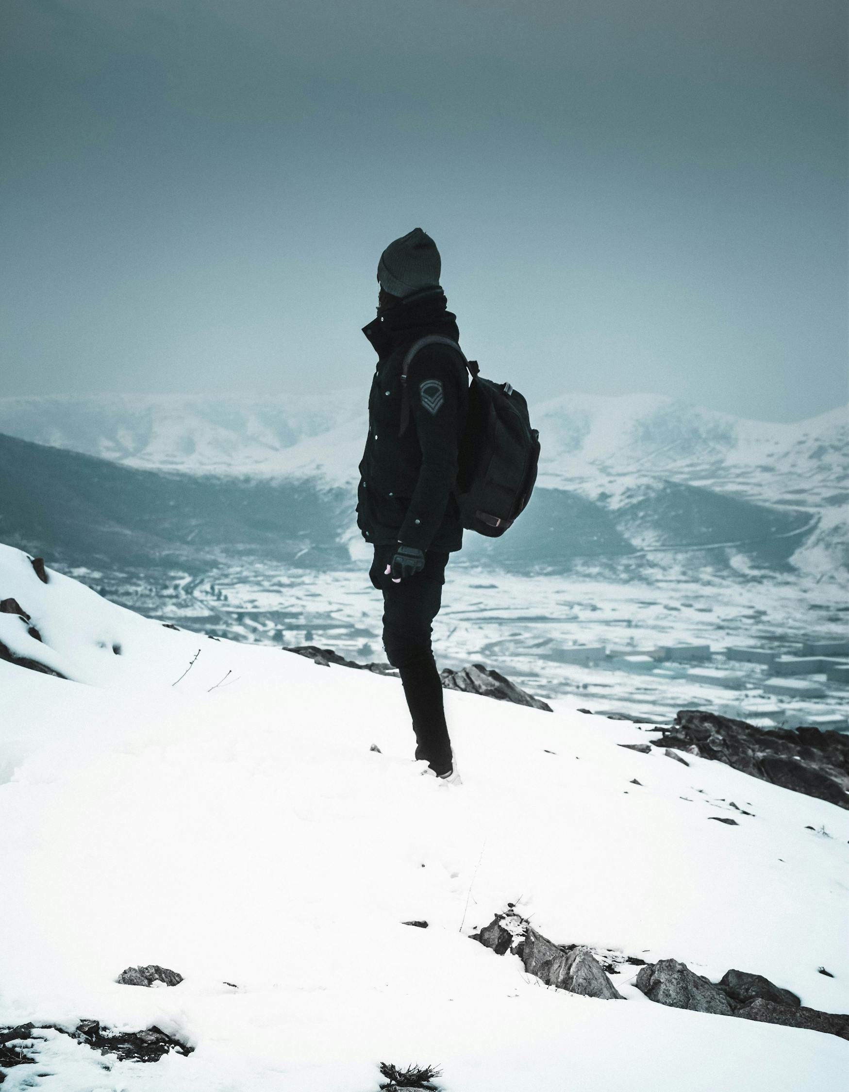 在线观看影视剧中的雪山冒险之旅，探索巅峰，体验无限激情